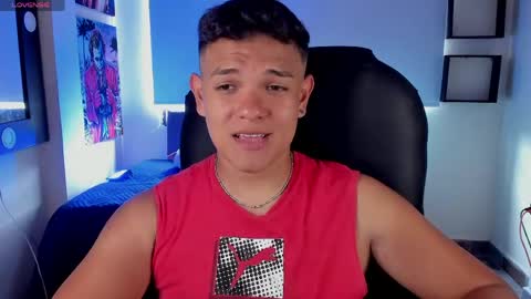 Snapshot of dunkan_kravitz chatting on May 27, 7:22 pm Dunkan Kravitz online show from May 27, 7:22 pm