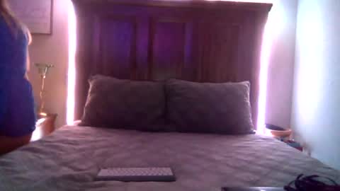 DUO2069 online show from June 18, 2:54 pm