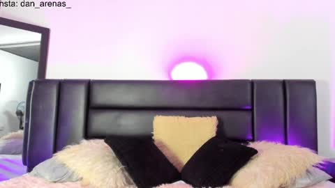 Thomas and Noah online show from April 3, 11:52 am