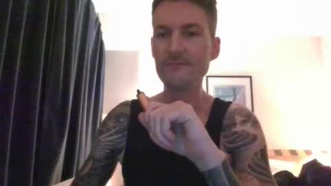 Snapshot of durexdublex chatting on December 16, 9:42 pm durexdublex online show from December 16, 9:42 pm