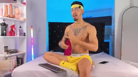 Duriel online show from September 16, 8:10 pm