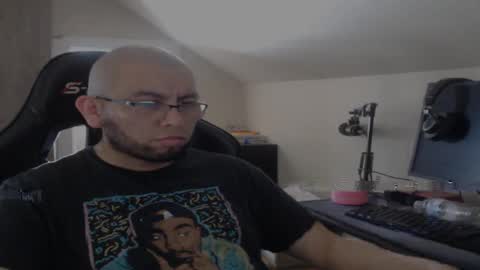 duroporelchiquito online show from April 14, 7:09 pm