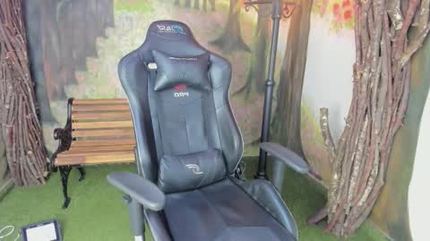 duskybeautyy online show from December 2, 11:26 am