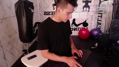 Dustin Sonne online show from January 25, 9:36 am