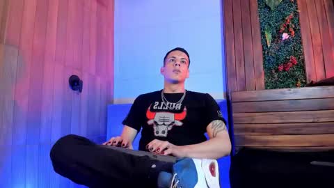 Dustin Sonne online show from February 21, 3:51 am