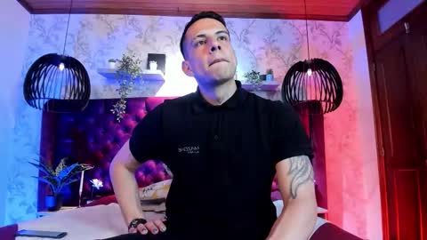 Dustin Sonne online show from March 8, 3:54 am