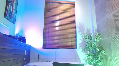 Dustin Sonne online show from April 1, 3:40 am