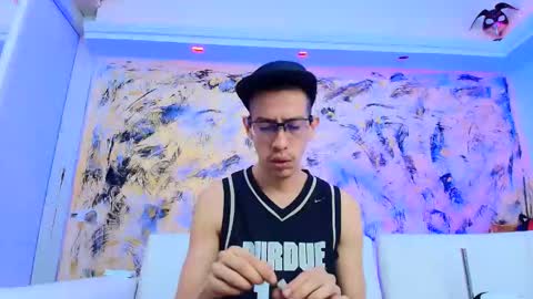 Dustin Dollin online show from November 22, 12:15 pm