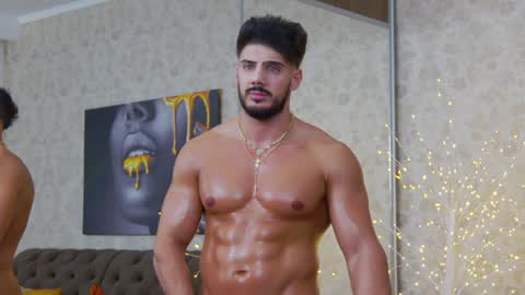 Snapshot of dustinkeent chatting on December 30, 2:20 am Dustin online show from December 30, 2:20 am