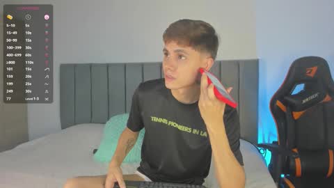 Dustin Levy online show from December 2, 1:00 am