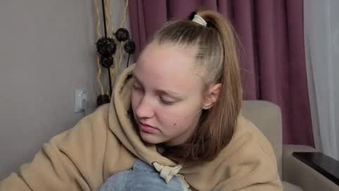 Jenny online show from December 19, 7:10 pm