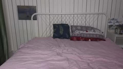 Snapshot of dustydeida chatting on February 15, 7:10 pm Jenny online show from February 15, 7:10 pm