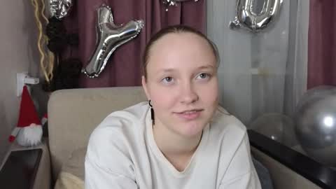 Snapshot of dustydeida chatting on February 22, 8:07 pm Jenny online show from February 22, 8:07 pm