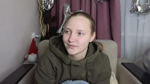 Snapshot of dustydeida chatting on February 27, 8:09 pm Jenny online show from February 27, 8:09 pm