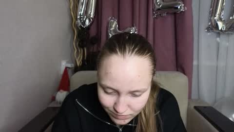 Snapshot of dustydeida chatting on February 28, 8:10 pm Jenny online show from February 28, 8:10 pm