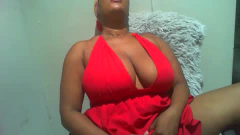 dustylucy online show from January 16, 10:58 pm