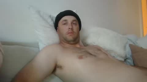 dustyroy09 online show from March 25, 9:32 pm