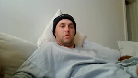 dustyroy09 online show from May 21, 6:42 am