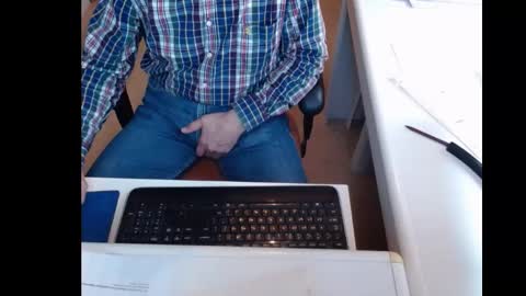 dutchpornking2 online show from February 15, 10:44 am