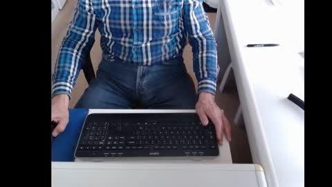 dutchpornking2 online show from February 25, 7:52 am