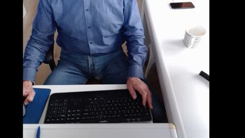 dutchpornking2 online show from October 15, 7:41 am