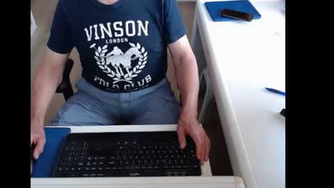Snapshot of dutchpornking2 chatting on June 18, 6:13 am dutchpornking2 online show from June 18, 6:13 am