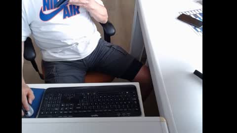 Snapshot of dutchpornking2 chatting on July 7, 6:47 am dutchpornking2 online show from July 7, 6:47 am