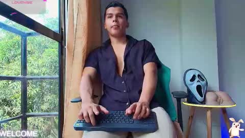 dwayne_brown online show from October 26, 2:12 pm