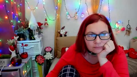 Snapshot of dyannelovee chatting on January 5, 6:02 pm Dyanne online show from January 5, 6:02 pm