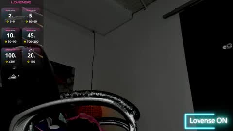 dyla_n18_ online show from March 22, 7:50 pm