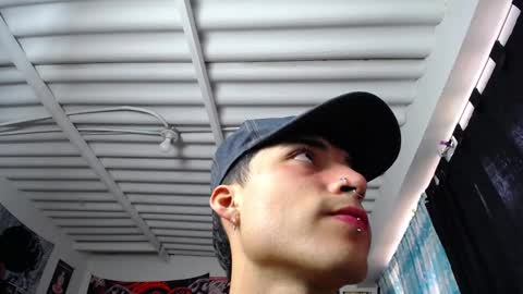 Snapshot of dylan__fun18 chatting on January 31, 7:45 pm Dylan 3 online show from January 31, 7:45 pm