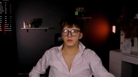 Snapshot of dylan_bold chatting on October 7, 7:22 pm dylan_bold online show from October 7, 7:22 pm