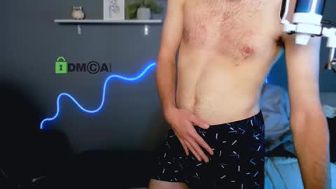 Snapshot of dylan_bold chatting on October 14, 12:33 am dylan_bold online show from October 14, 12:33 am