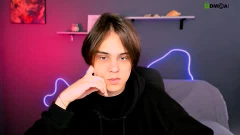 Snapshot of dylan_bold chatting on October 19, 8:37 am dylan_bold online show from October 19, 8:37 am