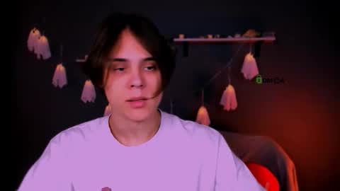 Snapshot of dylan_bold chatting on November 1, 10:28 am dylan_bold online show from November 1, 10:28 am