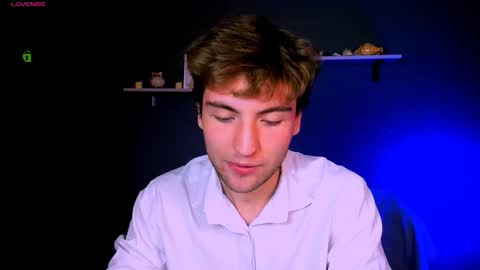 Snapshot of dylan_bold chatting on November 4, 8:08 pm dylan_bold online show from November 4, 8:08 pm