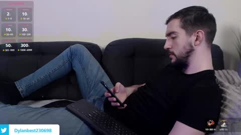 Dylan online show from February 22, 12:38 am