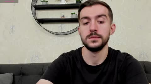 Dylan online show from April 4, 12:20 am