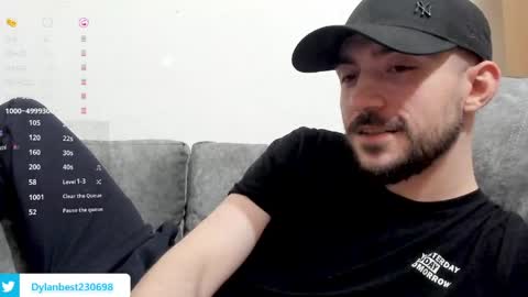 Dylan online show from June 2, 11:18 pm