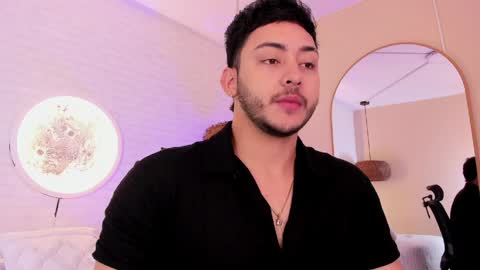 dylan_vega01 online show from April 8, 1:11 pm