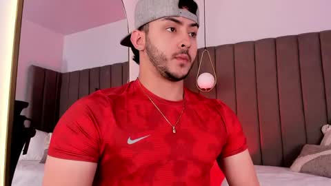 dylan_vega01 online show from April 18, 9:26 pm