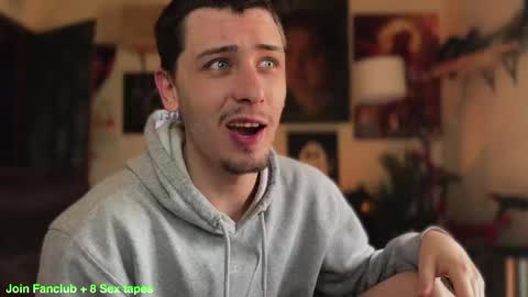 Snapshot of dylandaniel69 chatting on February 13, 8:03 pm Dylan Daniel 7.8 online show from February 13, 8:03 pm