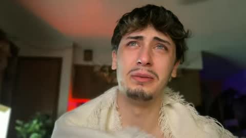 Snapshot of dylandaniel69 chatting on October 7, 9:28 am Dylan Daniel 7.8 online show from October 7, 9:28 am