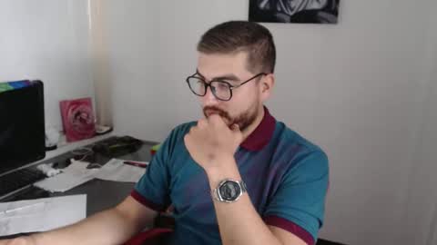 dylanhot10 online show from February 4, 10:15 pm