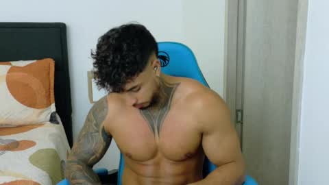 Snapshot of dylanrivera_ chatting on April 28, 1:48 am Dylan Rivera online show from April 28, 1:48 am