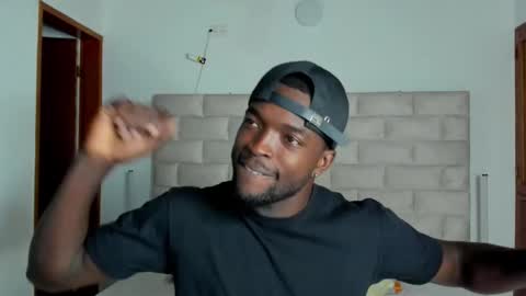 Dylan Taylor online show from February 14, 3:58 am