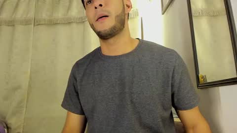 Snapshot of dylanxfun chatting on December 13, 2:43 am dylanxfun online show from December 13, 2:43 am