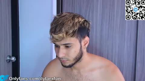 Snapshot of dylanxfun chatting on October 4, 6:17 pm dylanxfun online show from October 4, 6:17 pm