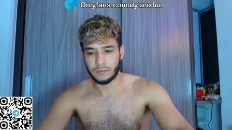 Snapshot of dylanxfun chatting on October 10, 12:31 am dylanxfun online show from October 10, 12:31 am