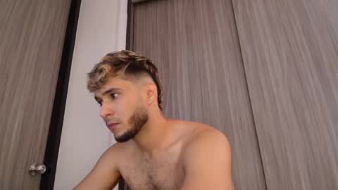 Snapshot of dylanxfun chatting on October 15, 3:56 pm dylanxfun online show from October 15, 3:56 pm